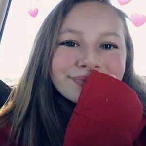 Meet your Posher, Kayli